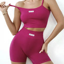 Conjunto de roupa feminina confortável ideal para academia.